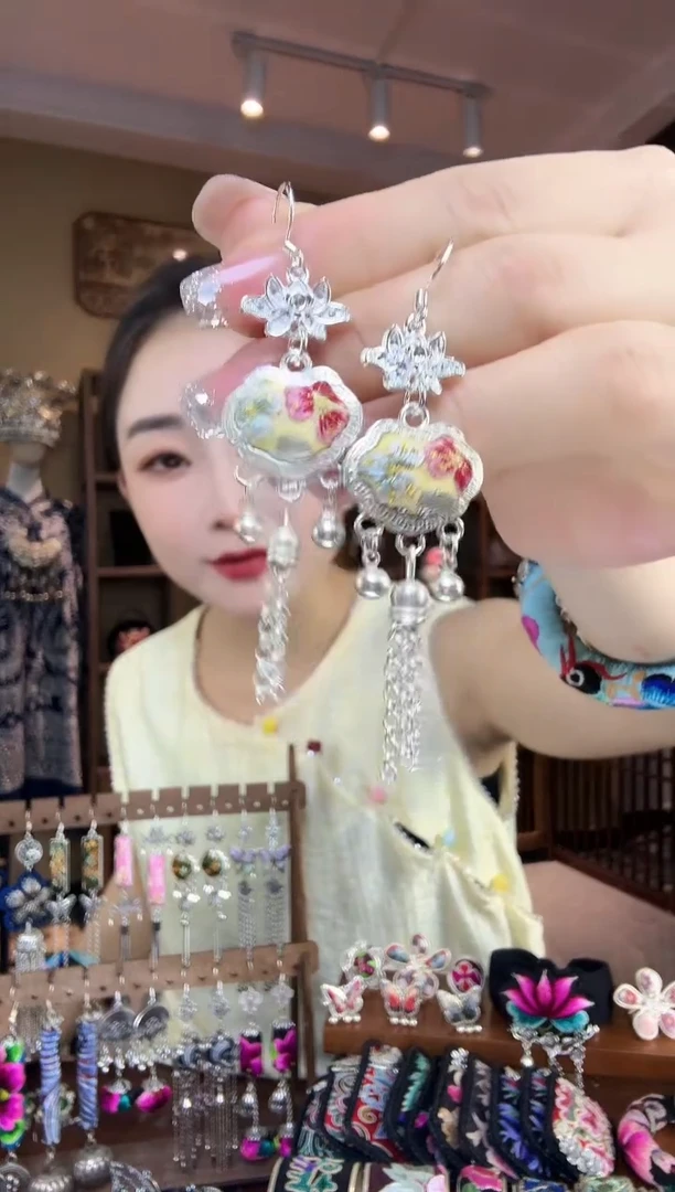 刺绣非遗刺绣民族风饰品