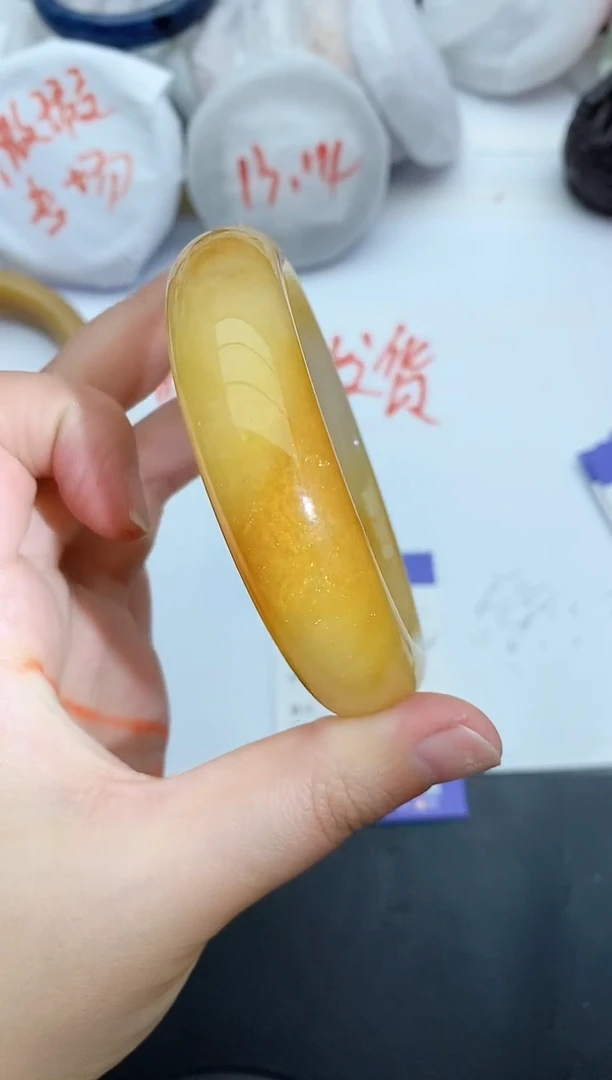 【闪购商品】石英质玉手镯未镶嵌D265+61/62