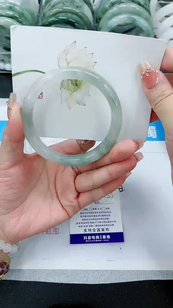 【闪购商品】石英质玉手镯未镶嵌105号/62-63圈