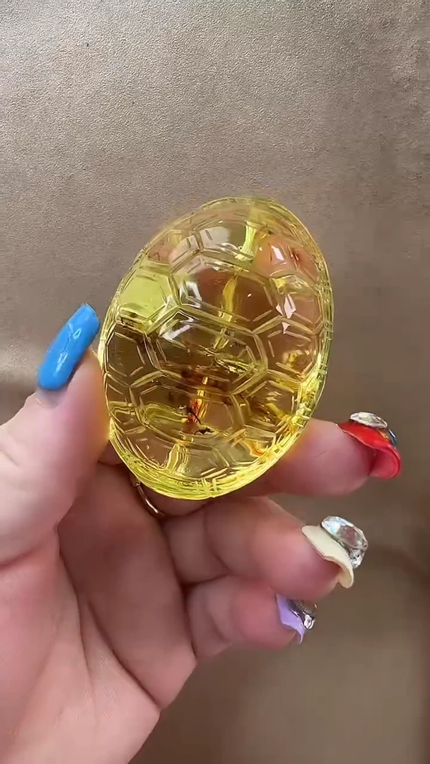 未镶嵌颈饰琥珀吊坠