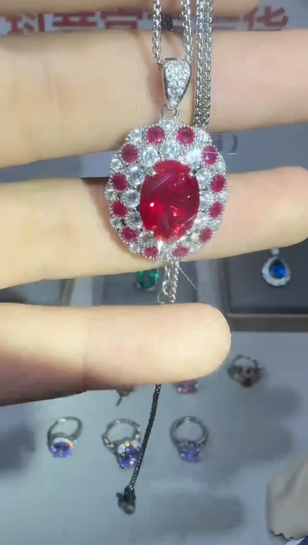 吊坠(赠链)18K金镶嵌红宝石2