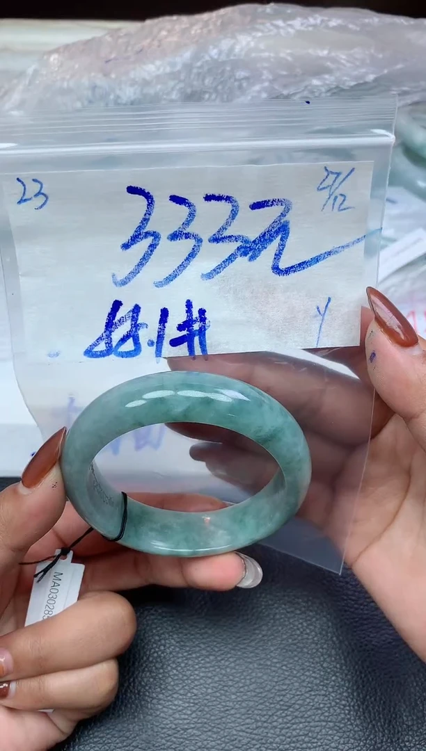 未镶嵌定制翡翠23毛货需精细抛光手镯拍一发一