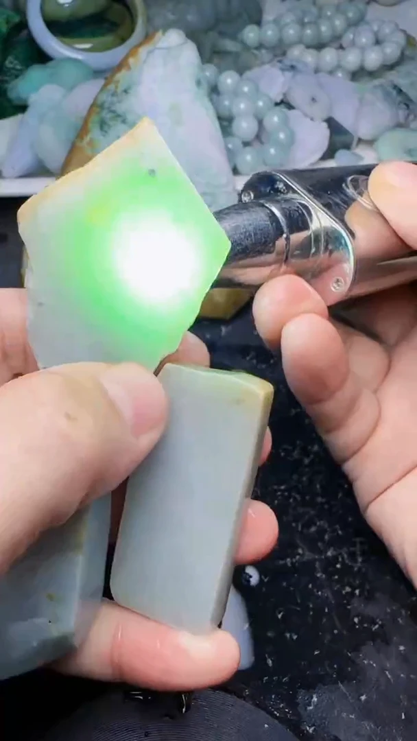 未镶嵌挂件翡翠015