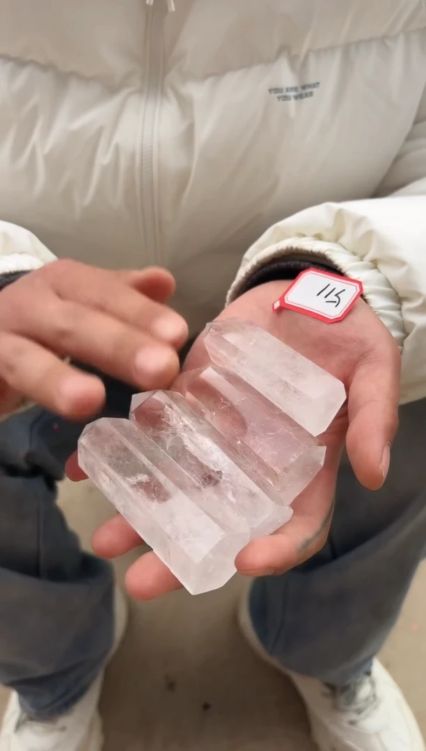 【闪购商品】摆件未镶嵌水晶白水晶柱子511