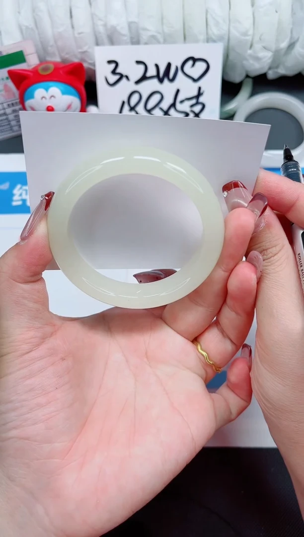 【闪购商品】石英质玉手镯未镶嵌331