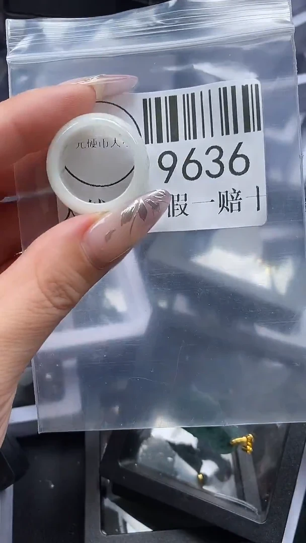 吊坠(不含链)未镶嵌翡翠9636