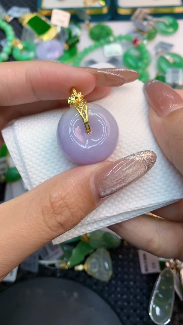 颈饰未镶嵌翡翠1