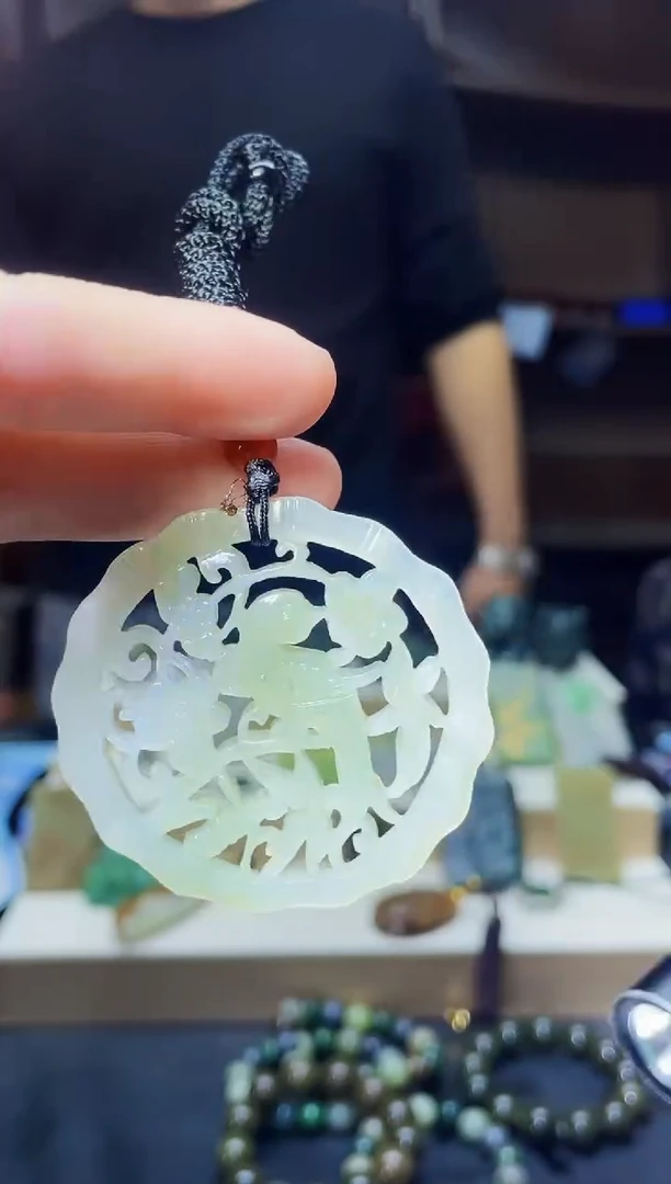 【闪购商品】和田玉颈饰未镶嵌1