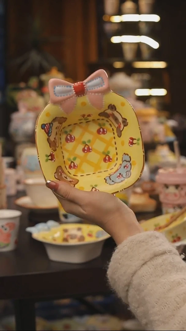 景德镇釉下彩绘设计师款式陶瓷