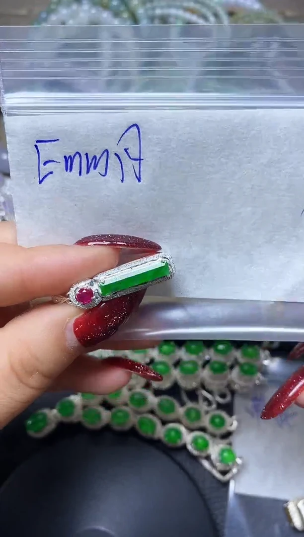 【闪购商品】定制翡翠未镶嵌·