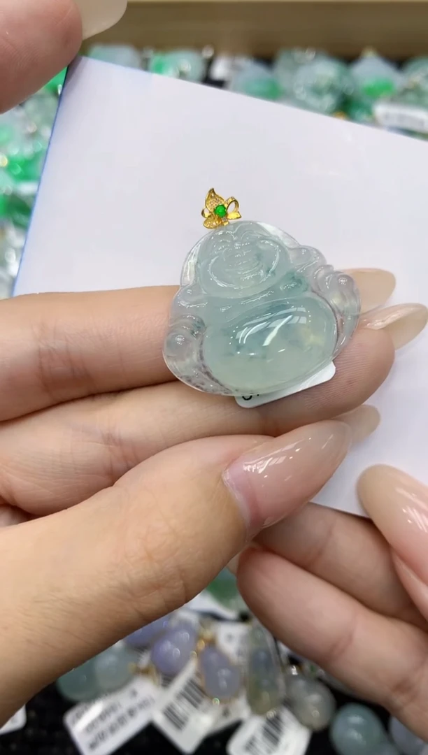 翡翠18K金镶嵌颈饰 111111111111