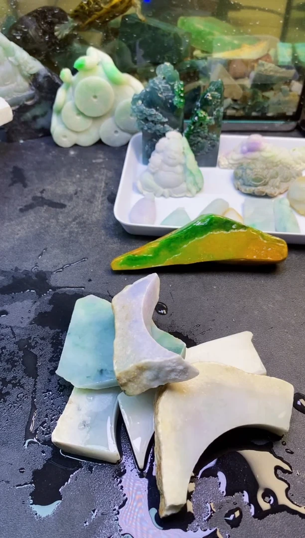 翡翠挂件未镶嵌033