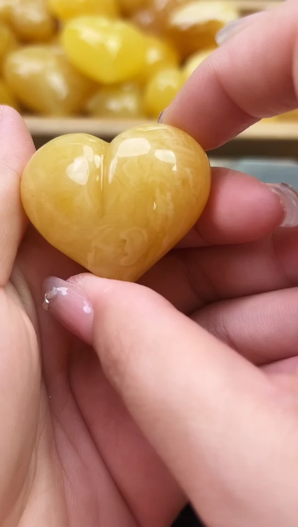 未镶嵌琥珀裸石琥珀蜜蜡吊坠