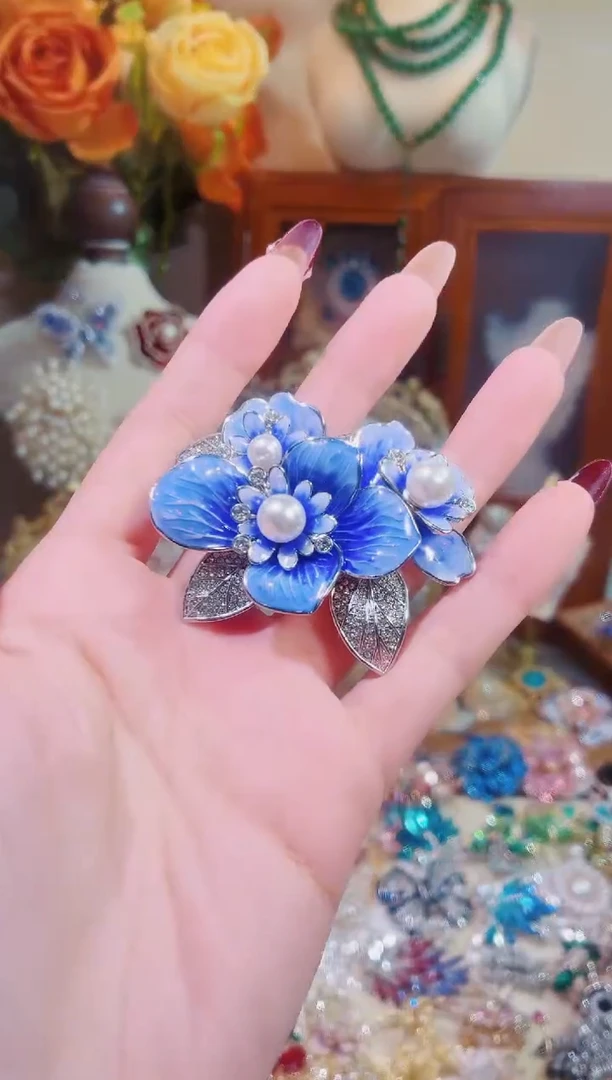 合成立方氧化锆铜合金紫丁香