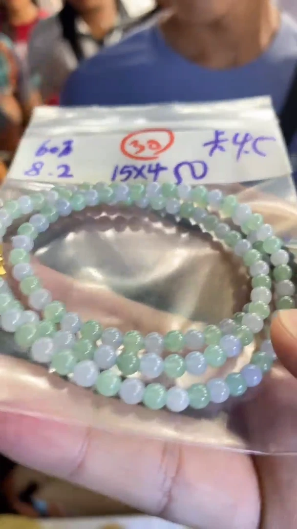 定制翡翠未镶嵌天然缅甸翡翠多样性