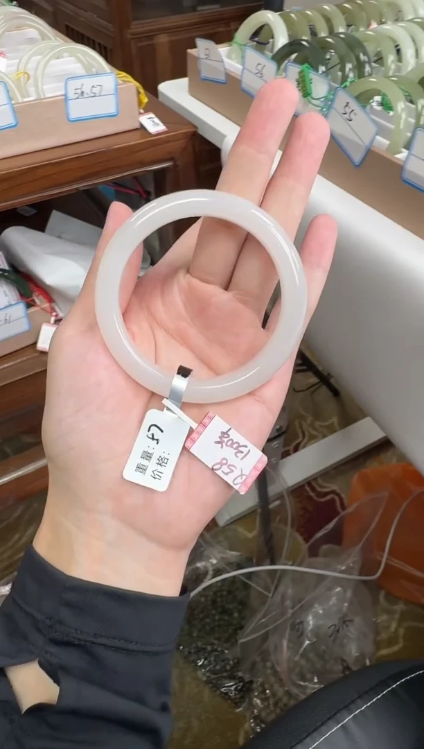 未镶嵌手镯和田玉58-