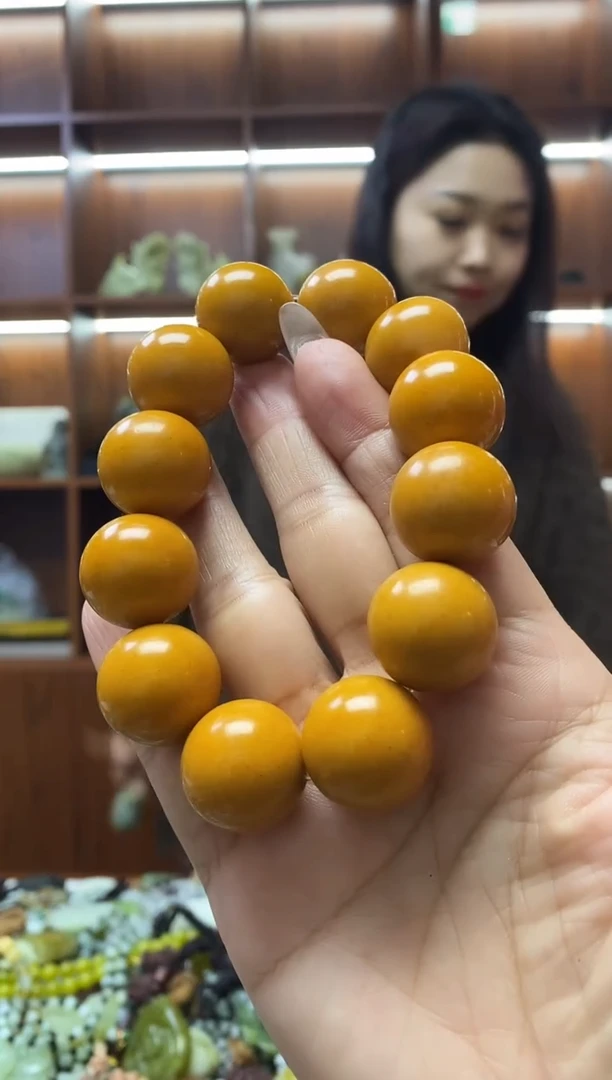 未镶嵌岫玉手串葛****行+20