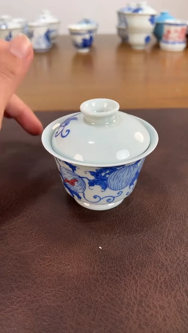 照夜白青花西瓜盖碗