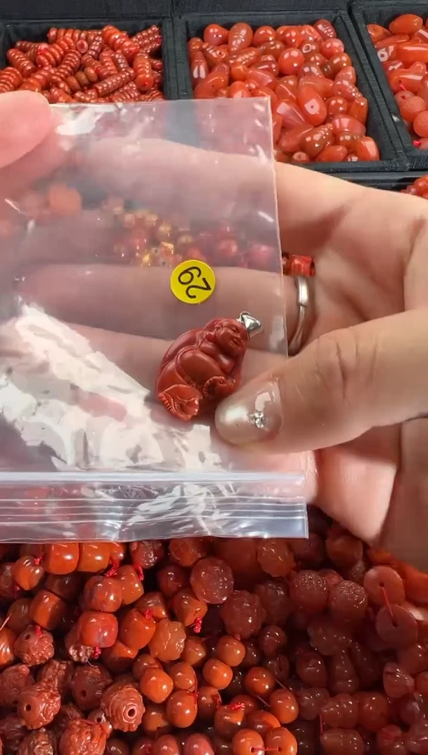 【闪购商品】南红玛瑙颈饰未镶嵌1