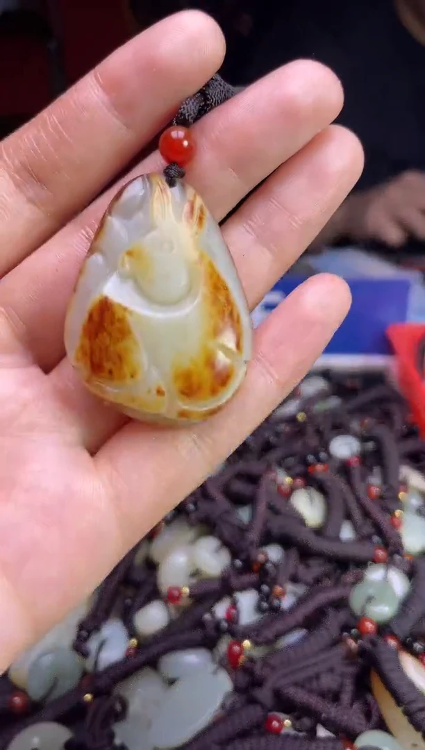 未镶嵌和田玉挂件1