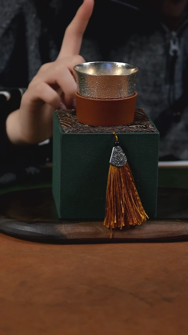 手工素面锤纹银杯大号主人杯