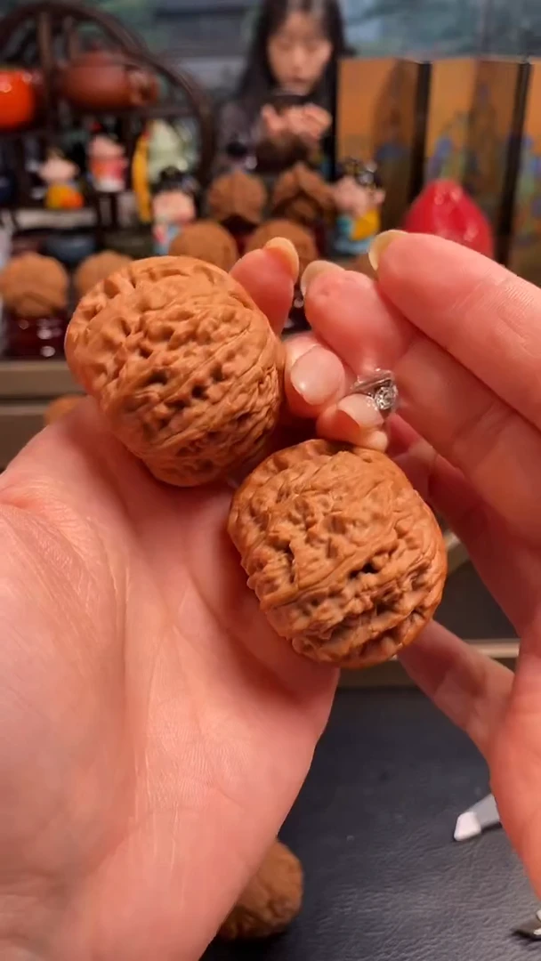 【闪购商品】文玩核桃把件H594白狮子42