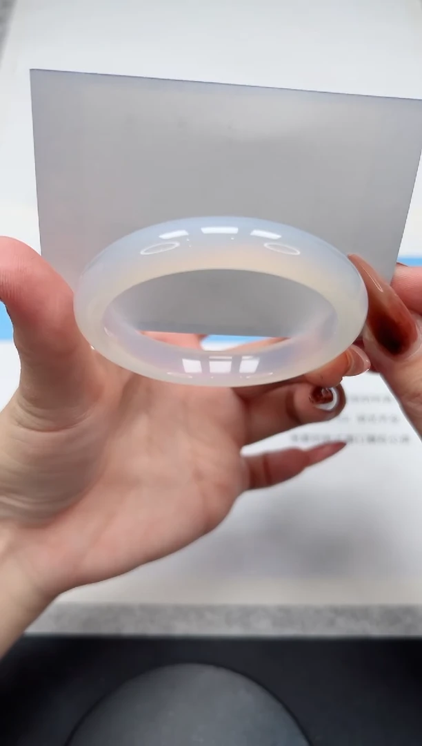 【闪购商品】玛瑙/玉髓手镯未镶嵌186/54.8荔枝