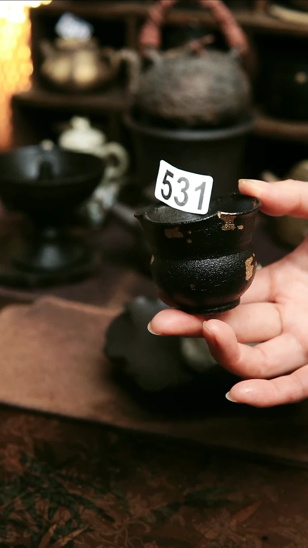 紫砂全手工黑金花口杯50毫升左右