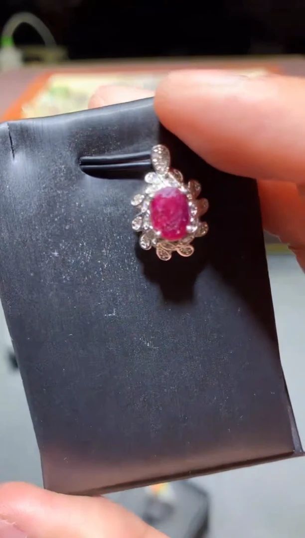 【闪购商品】红宝石颈饰未镶嵌W67（随机性发货只发一单）