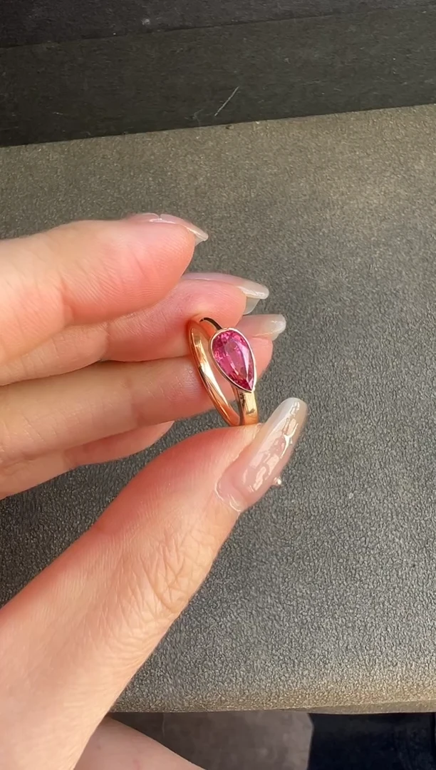 【闪购商品】尖晶石戒指18K金镶嵌尖晶石戒指