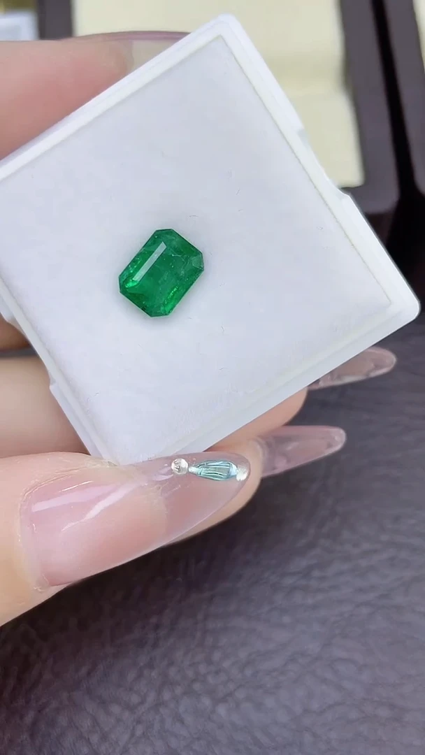 裸石祖母绿赞比亚祖母绿2.5CT