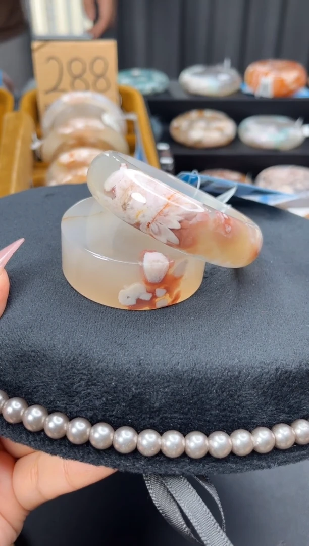 石英质玉手镯未镶嵌赠送镯心（圈口57