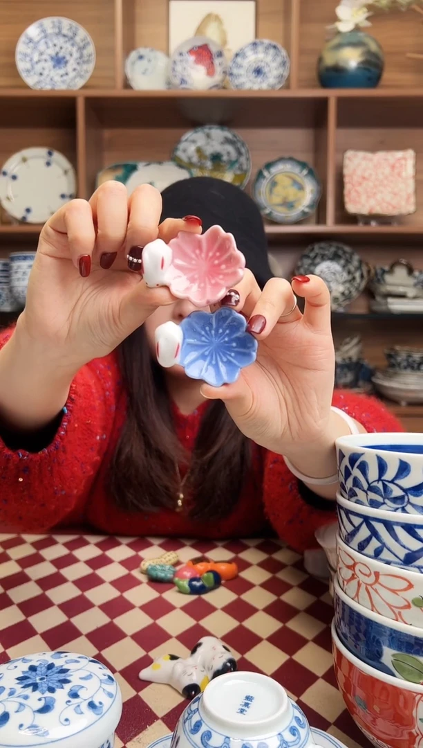 【闪购商品】瓷片樱花兔粉色+蓝色 筷架