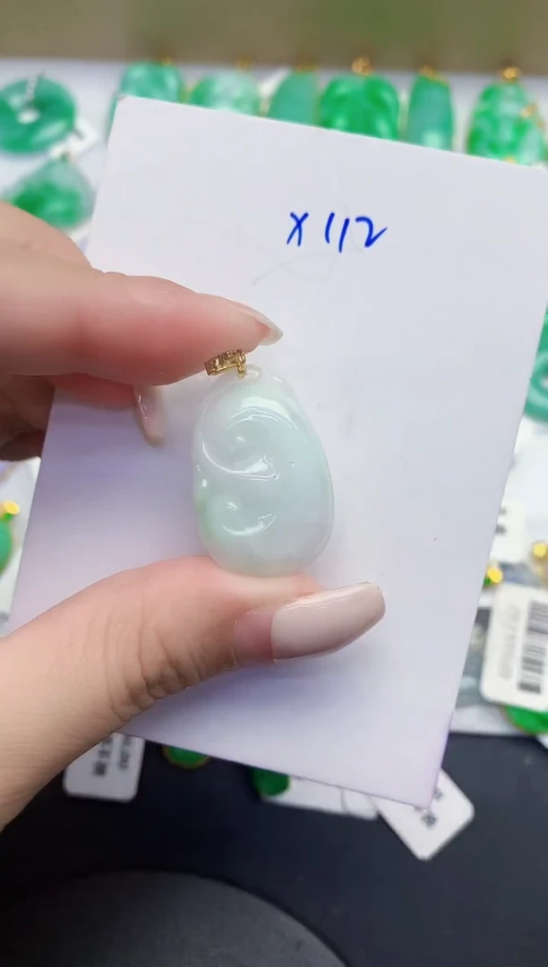 颈饰未镶嵌翡翠缅甸天然翡翠A货