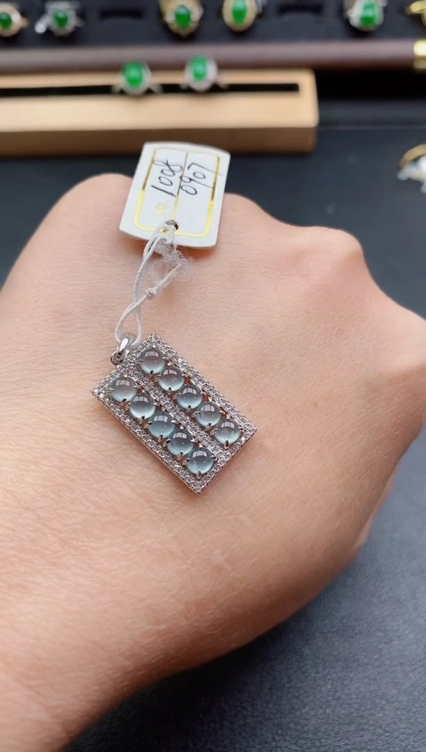 吊坠(赠链)银S925镶嵌翡翠1