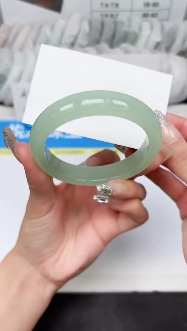 石英质玉手镯未镶嵌42-58.0