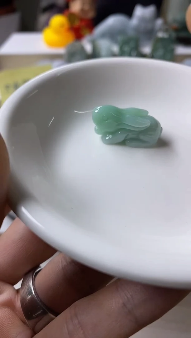 颈饰未镶嵌翡翠32天然缅甸翡翠A货兔子