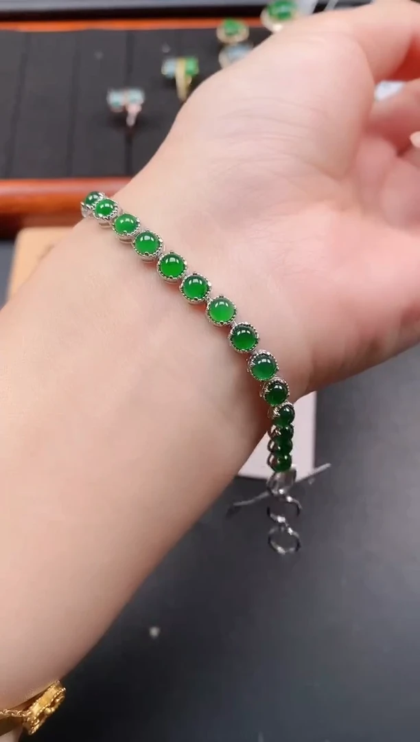 银S925镶嵌戒指翡翠111