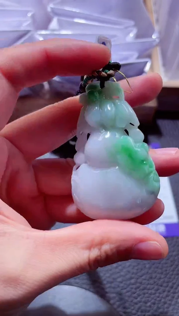 颈饰未镶嵌翡翠00000054