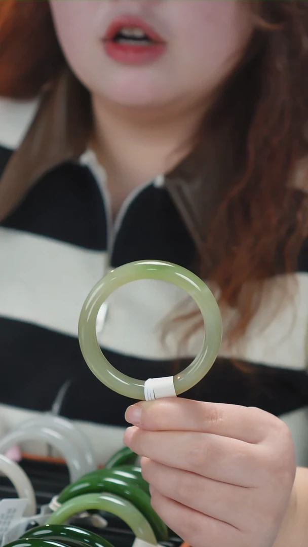 【闪购商品】和田玉手镯未镶嵌52【柚子来啦】和田玉拍一发一55