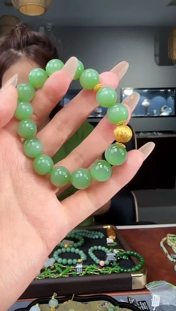 手串18K金镶嵌和田玉111