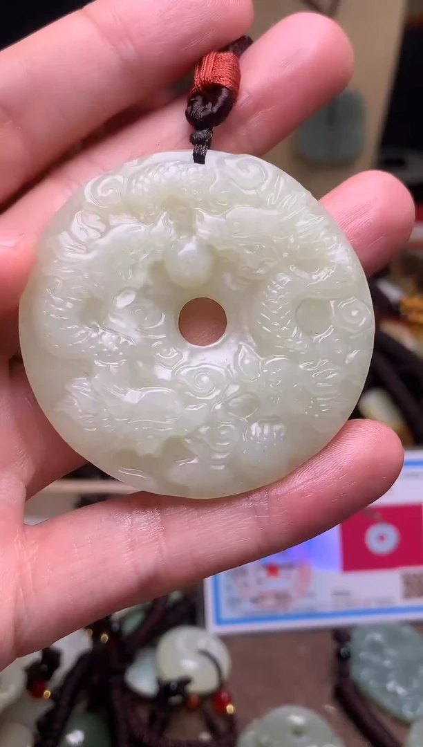 颈饰未镶嵌和田玉新疆料青海料清水和田玉吊坠