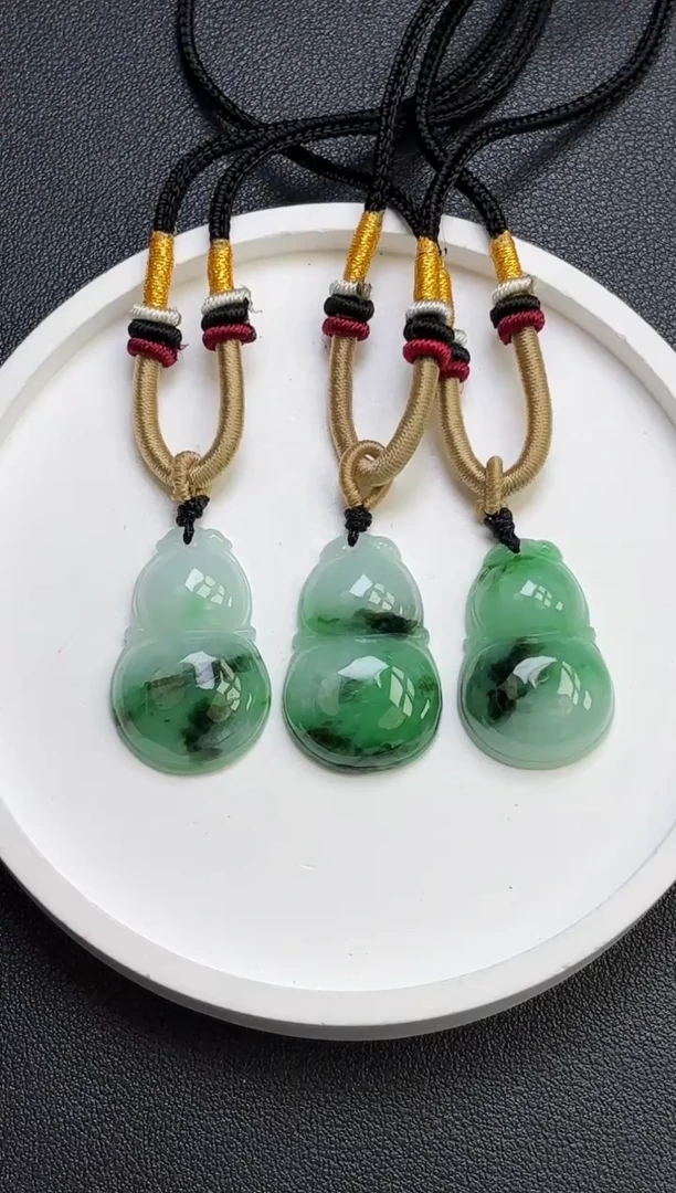 颈饰未镶嵌翡翠葫芦多样性发一