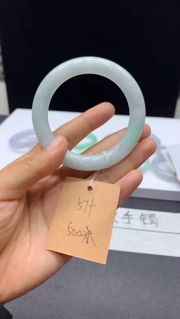 未镶嵌天然A货手镯定制翡翠现场买断