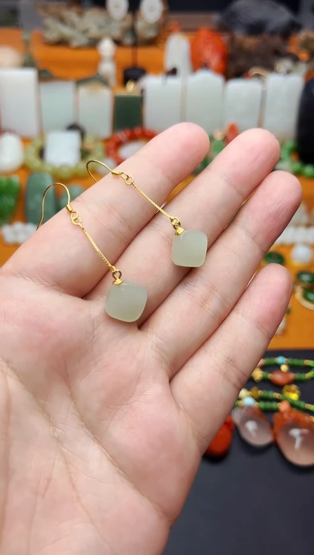 【闪购商品】和田玉耳饰银S925镶嵌方糖耳坠01