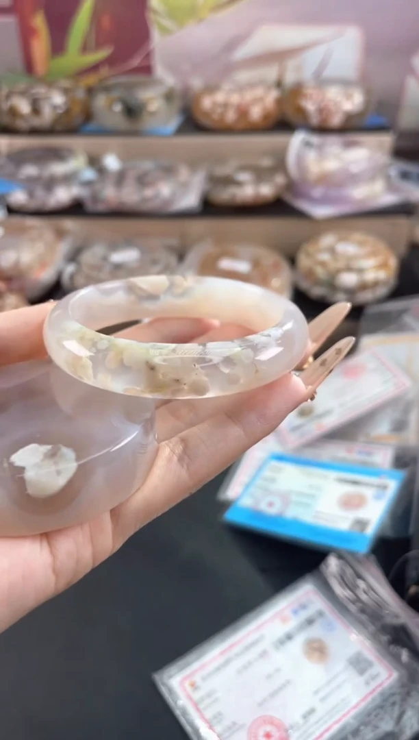 未镶嵌手镯石英质玉天然樱花玛瑙手镯56