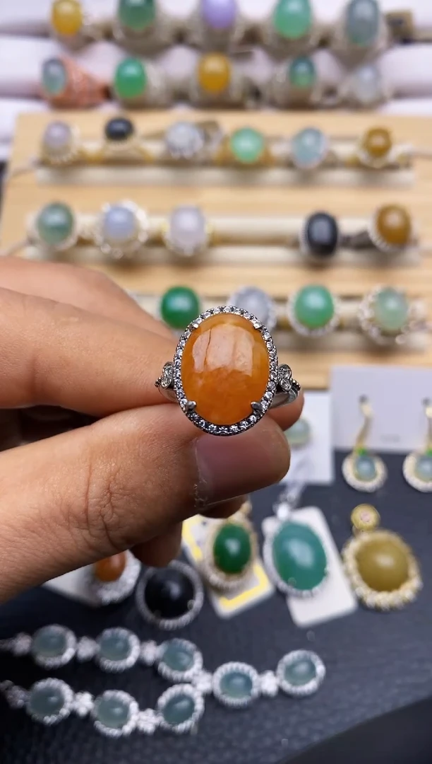 【闪购商品】翡翠戒指未镶嵌福利款8889