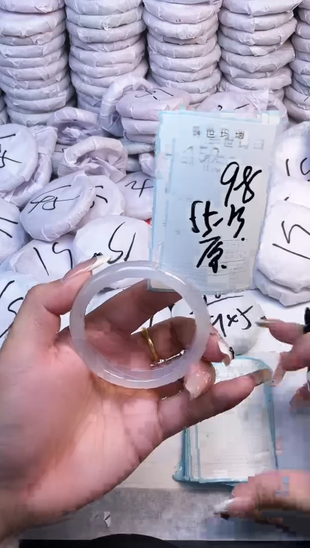 手镯玛瑙/玉髓未镶嵌159