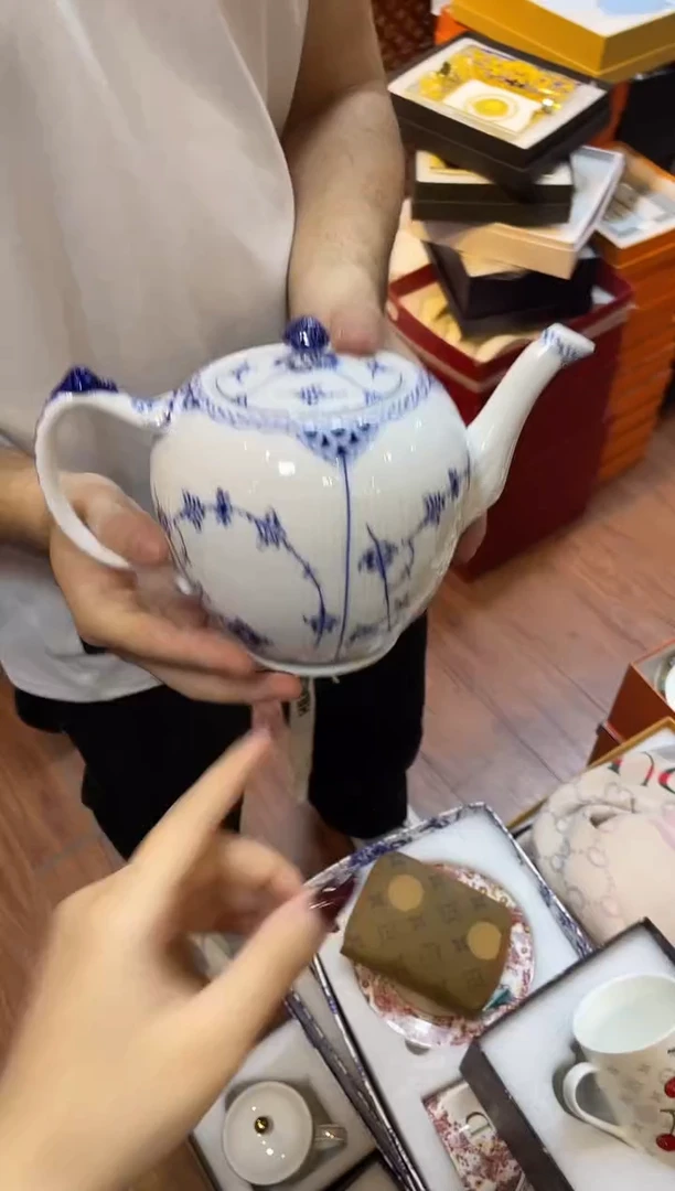 杯鸿辉家品牌瓷器，京东包邮！