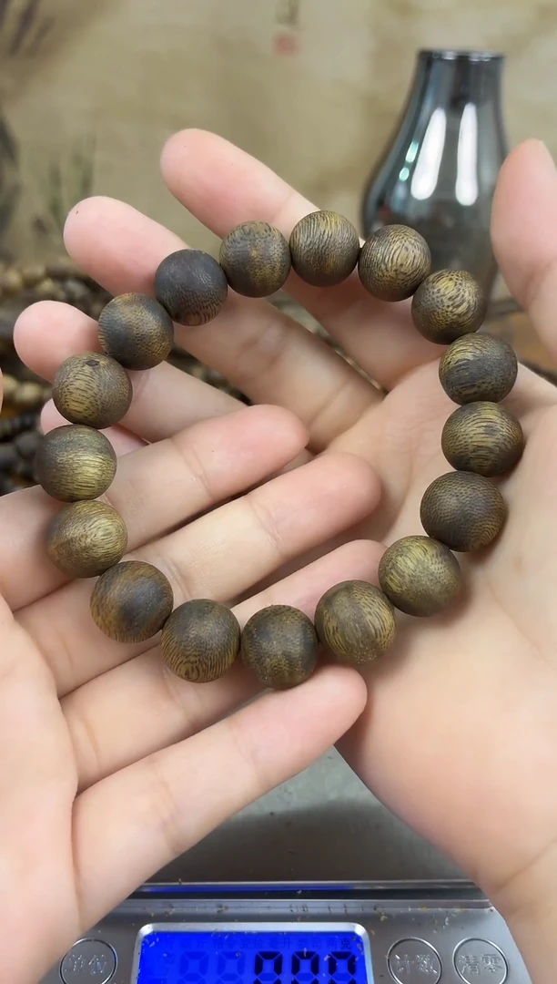 沉香手串无****缘13mm10克+质检基地发货假一赔万